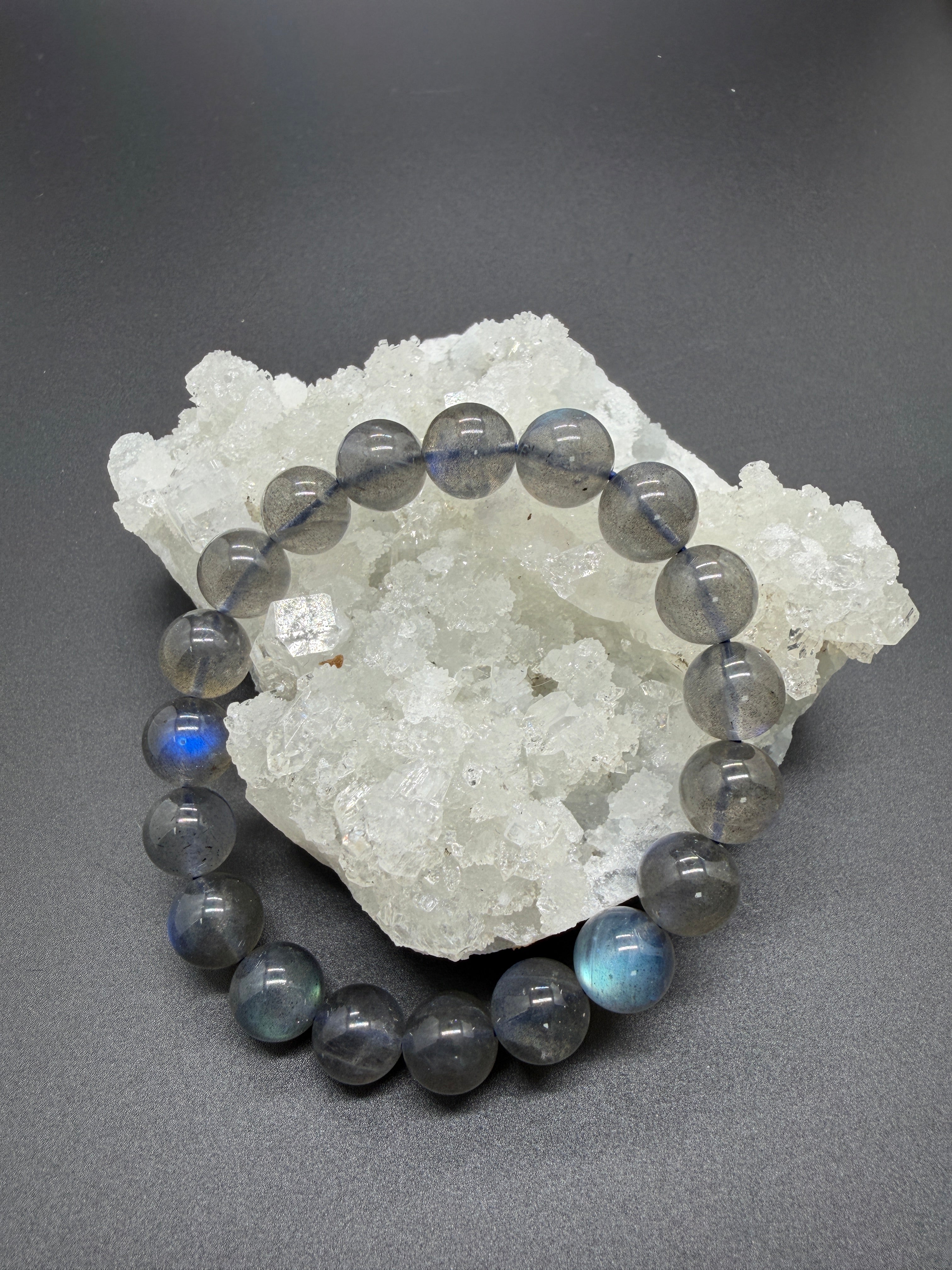 灰拉長石 (爆藍光 10.4mm)