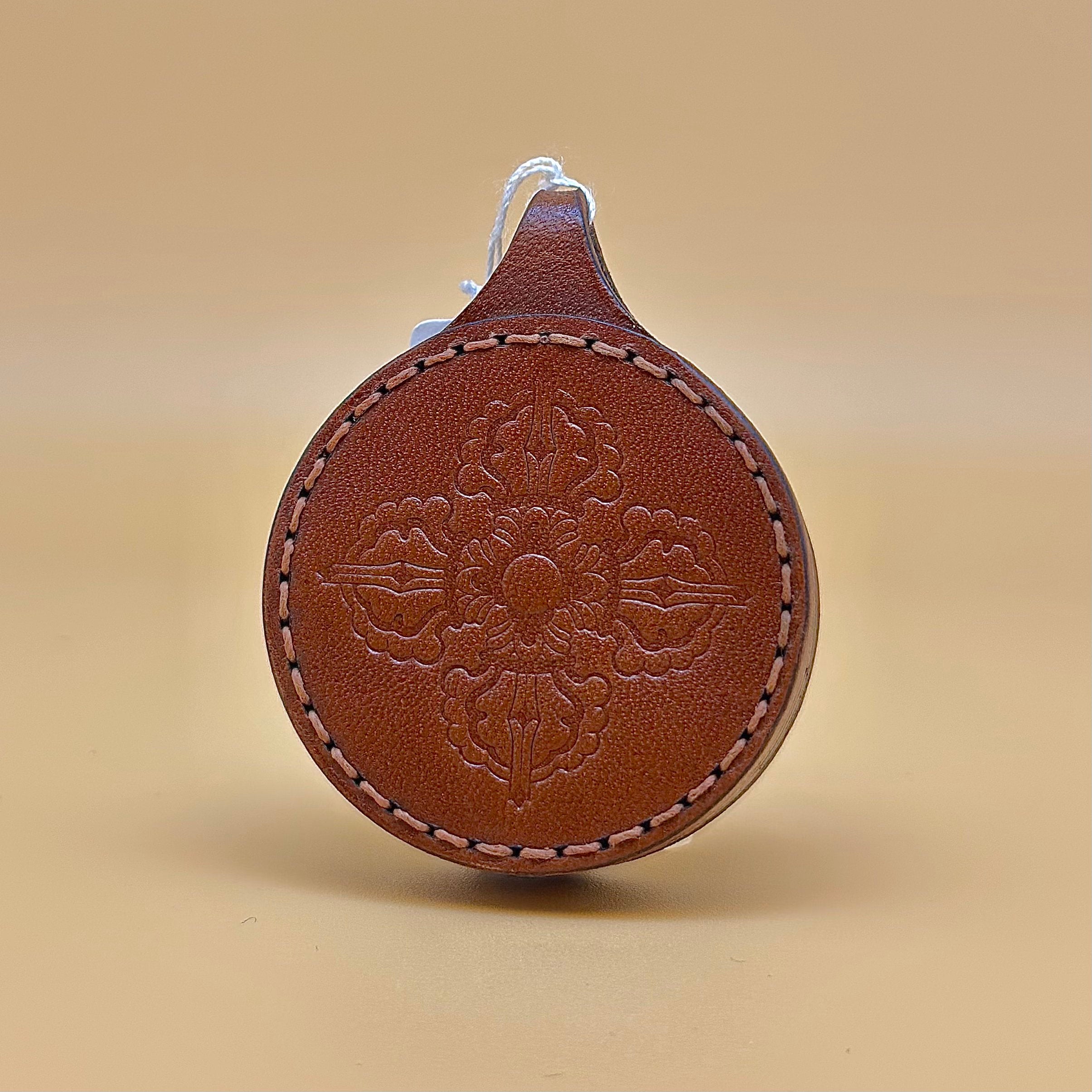 黃財神 (真皮框手繪泥牌)